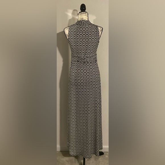 Vince Camuto “Geo Print” Sleeveless Maxi Dress - Picture 4 of 13